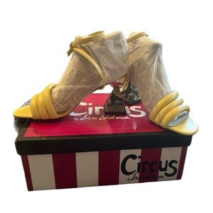 Sam Edelman Circus Bobbie shoe with Sculpted Heel, Light Yellow, Sz 9.5 M - NWT